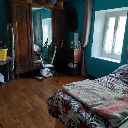 Image No.17-5 Bed House for sale