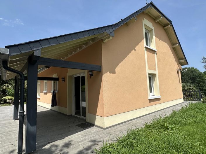 Image No.1-4 Bed House for sale