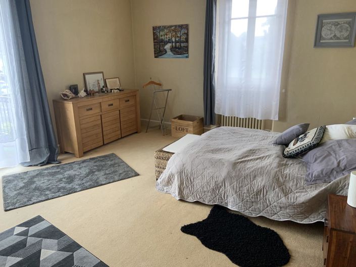 Image No.6-4 Bed House for sale