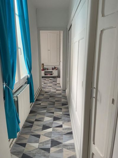 Image No.8-4 Bed House for sale