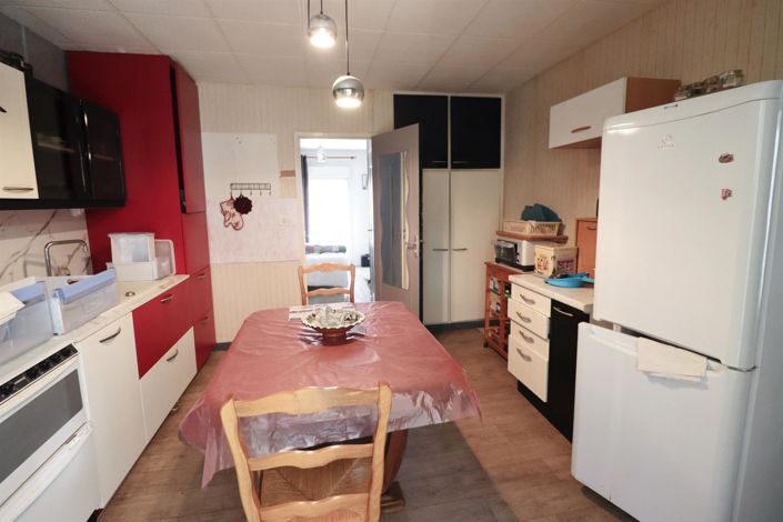 Image No.6-3 Bed House for sale