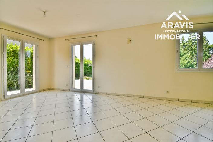 Image No.6-4 Bed House for sale