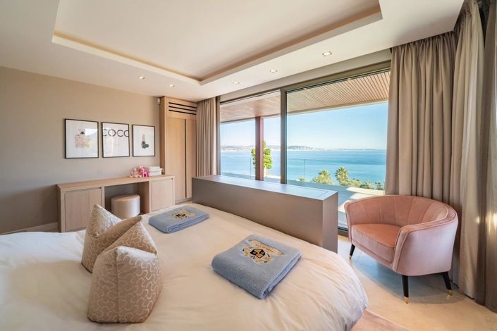 Image No.14-7 Bed House for sale