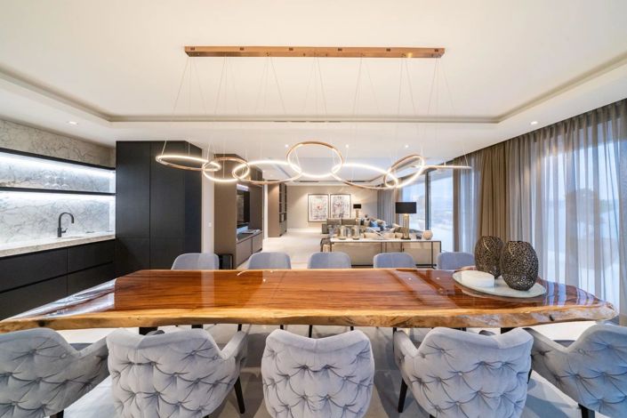 Image No.20-7 Bed House for sale