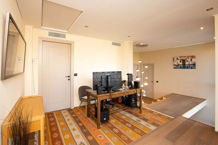 Image No.13-6 Bed House for sale