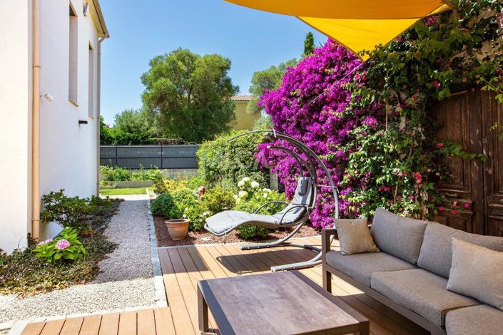 Image No.18-6 Bed House for sale