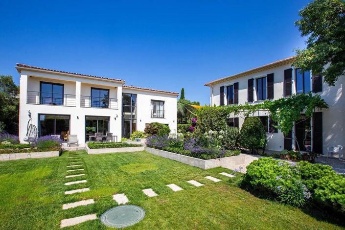 Image No.2-6 Bed House for sale