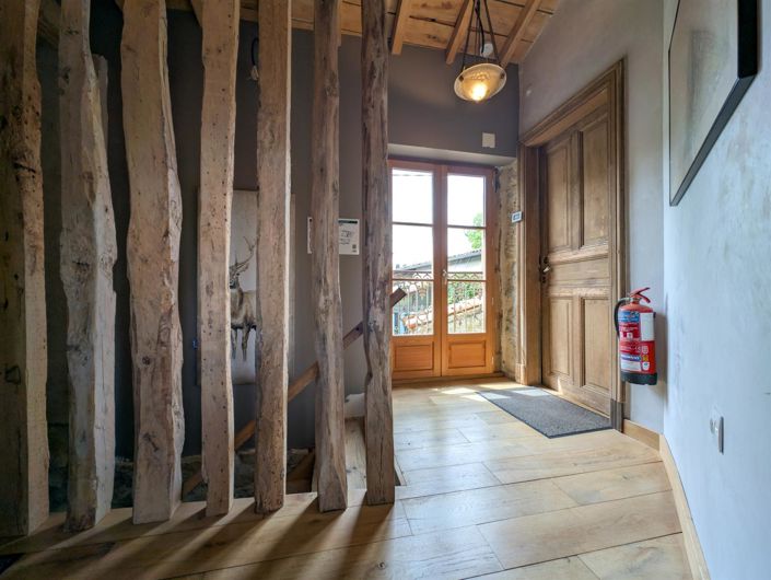 Image No.20-10 Bed House for sale