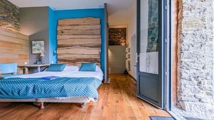 Image No.22-10 Bed House for sale