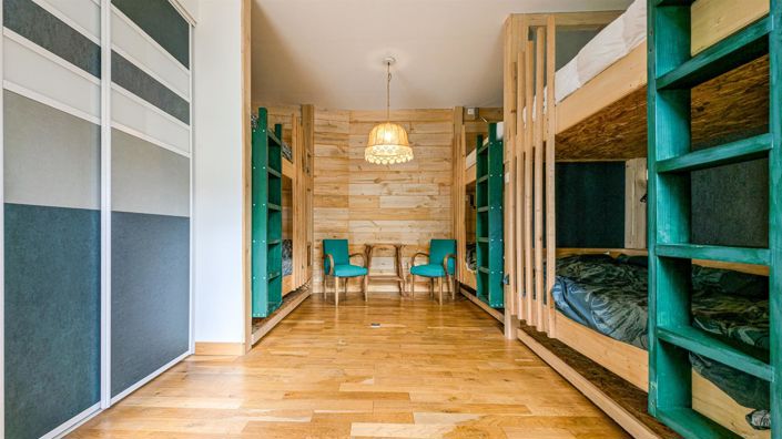 Image No.26-10 Bed House for sale