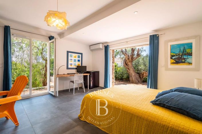 Image No.13-4 Bed House for sale