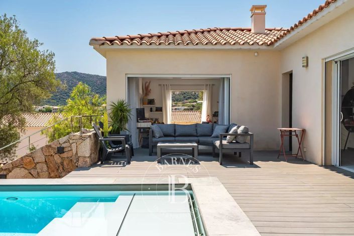 Image No.3-4 Bed House for sale