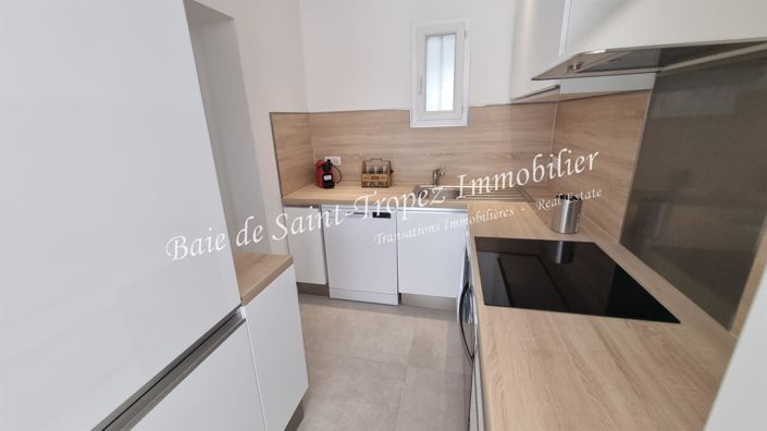 Image No.4-2 Bed House for sale