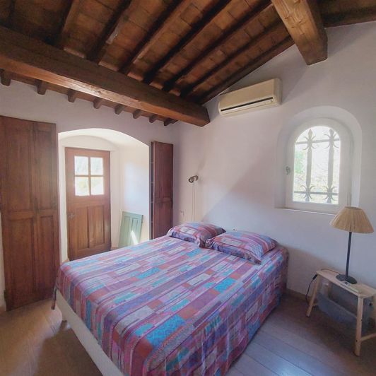 Image No.8-3 Bed House for sale