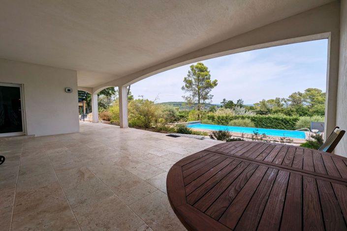 Image No.17-5 Bed House for sale