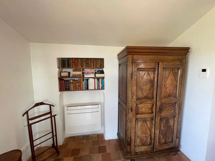 Image No.13-House for sale