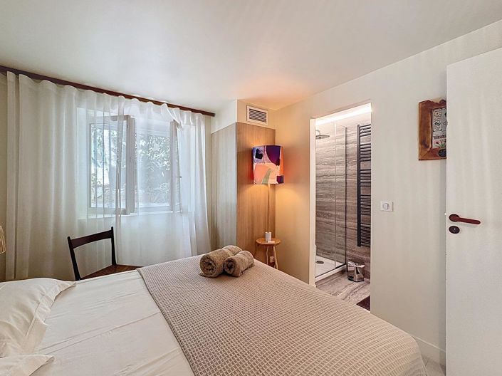 Image No.19-3 Bed House for sale