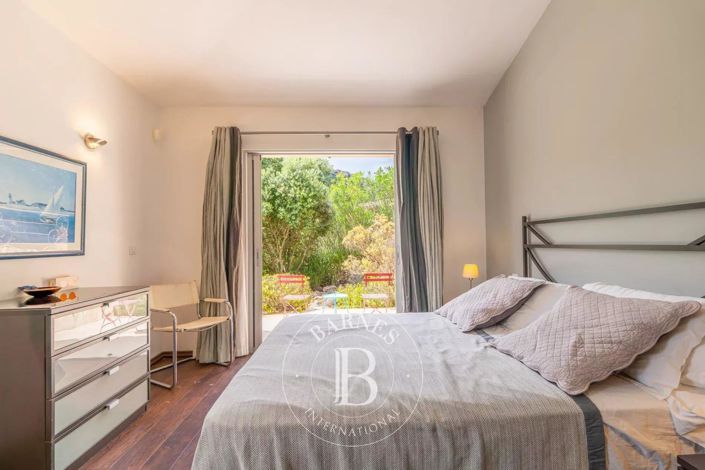 Image No.13-4 Bed House for sale