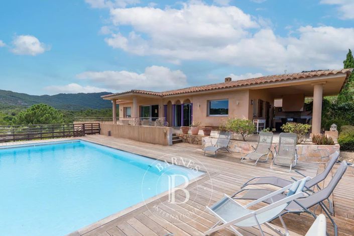 Image No.3-4 Bed House for sale