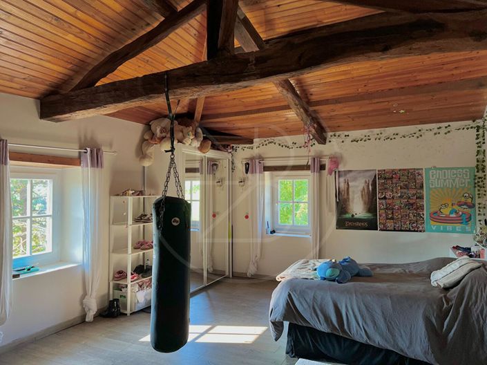 Image No.10-5 Bed House for sale