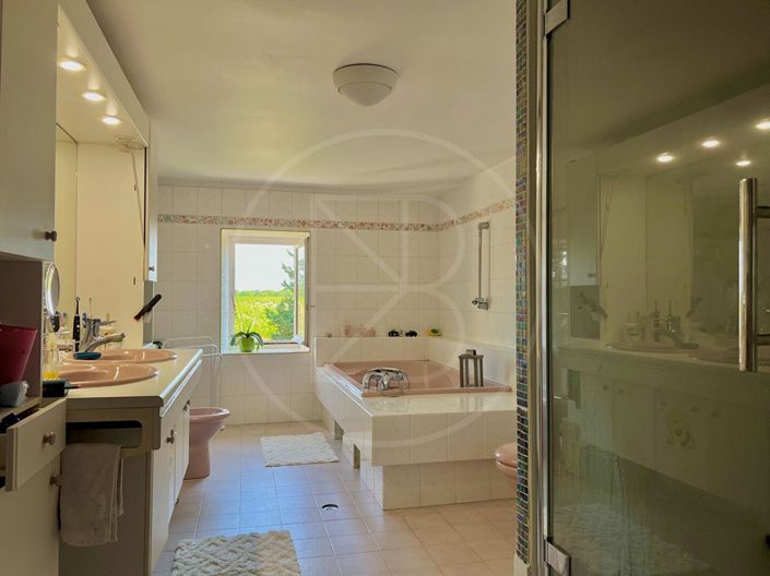 Image No.13-5 Bed House for sale