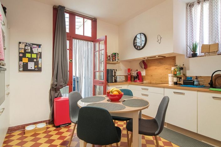 Image No.9-3 Bed House for sale