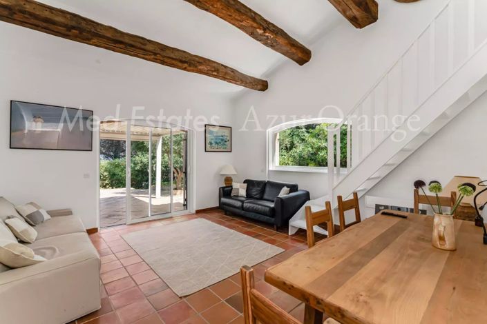 Image No.35-8 Bed House for sale