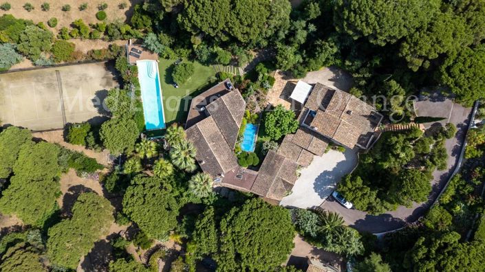 Image No.9-8 Bed House for sale