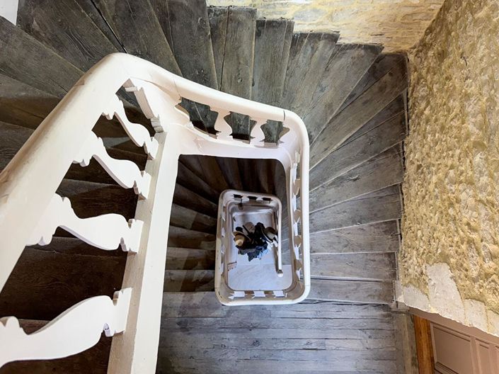 Image No.15-5 Bed Property for sale