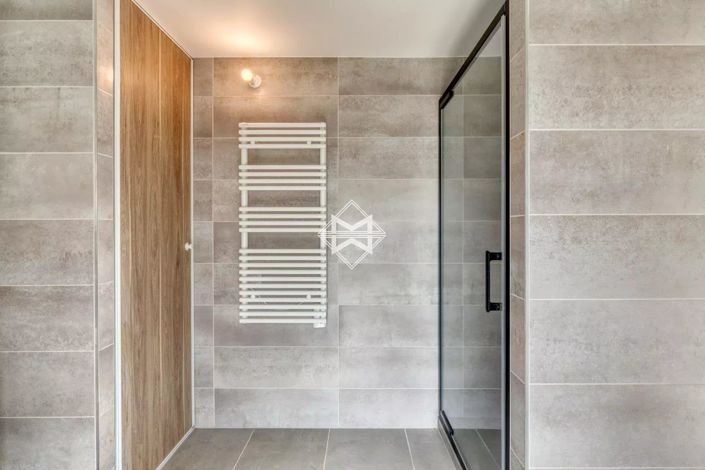 Image No.15-4 Bed House for sale