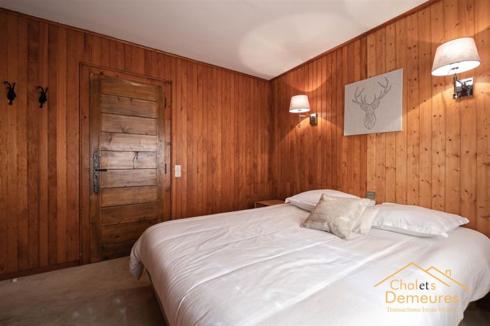 Image No.12-5 Bed House for sale