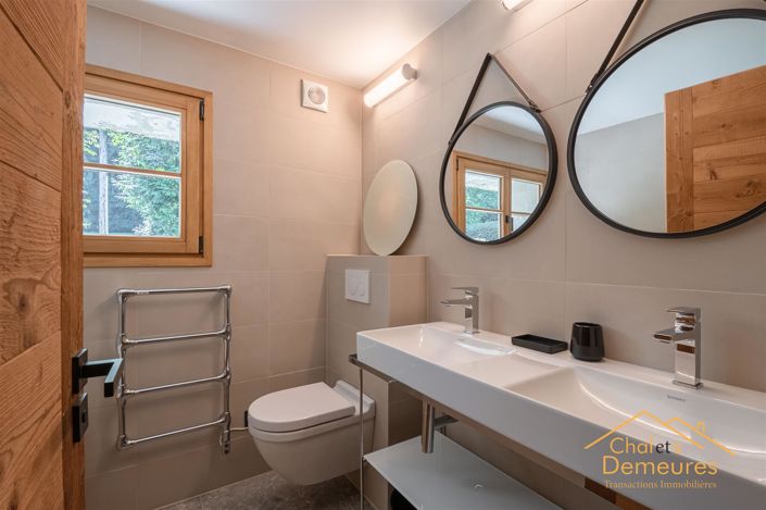 Image No.2-5 Bed House for sale