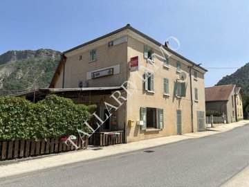 1 - Rochebrune, House