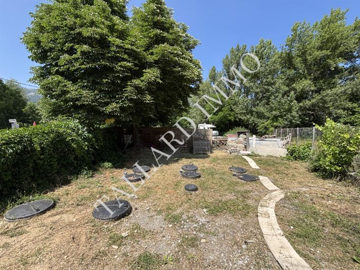 Image No.11-5 Bed House for sale