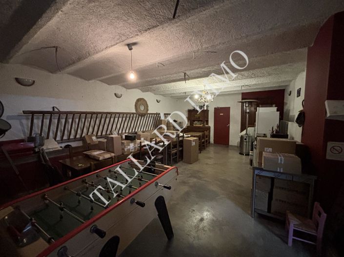 Image No.16-5 Bed House for sale