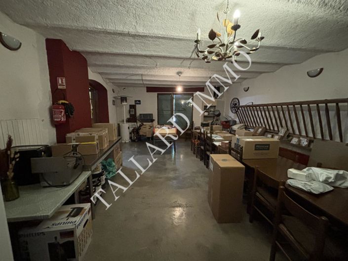 Image No.17-5 Bed House for sale