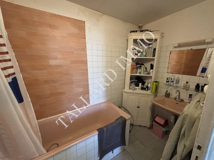 Image No.22-5 Bed House for sale