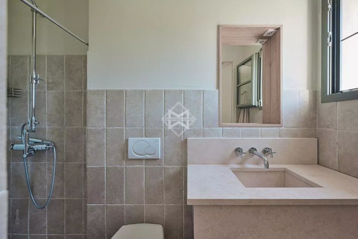 Image No.14-8 Bed House for sale