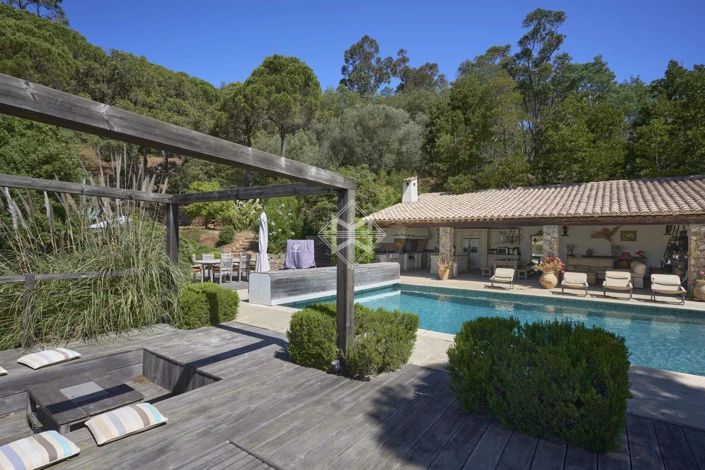 Image No.15-8 Bed House for sale