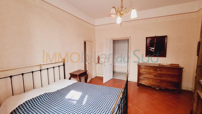 Image No.21-5 Bed House for sale