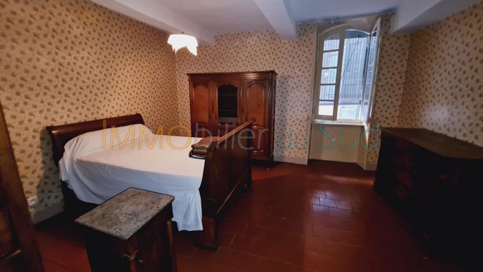 Image No.22-5 Bed House for sale