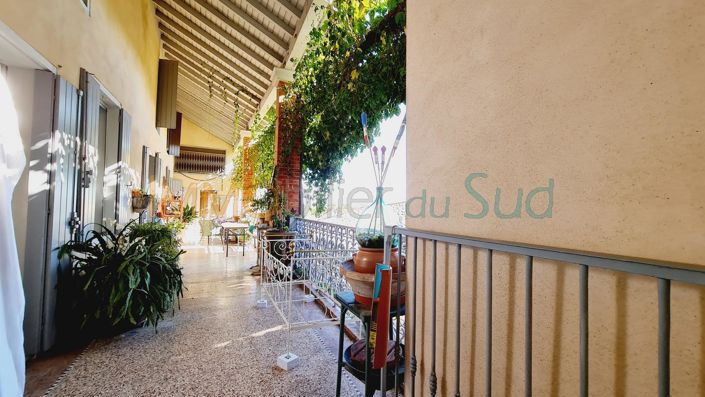 Image No.6-5 Bed House for sale