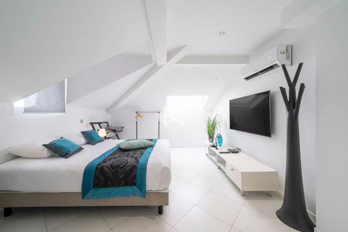 Image No.23-5 Bed House for sale