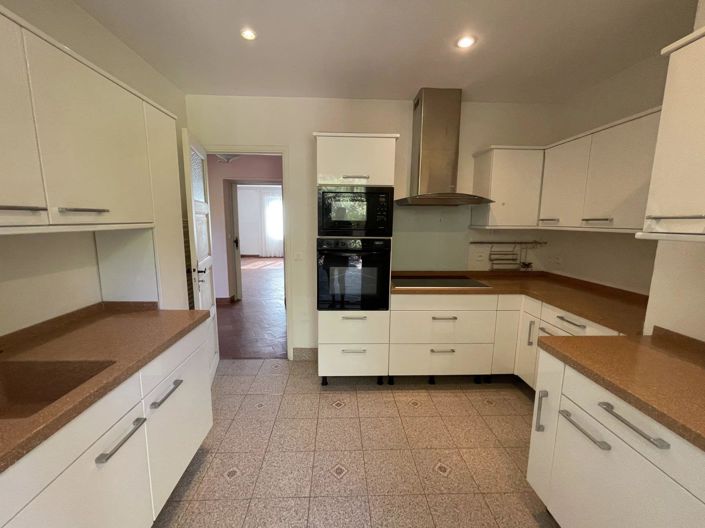 Image No.15-3 Bed House for sale