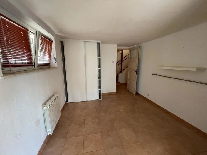 Image No.29-3 Bed House for sale