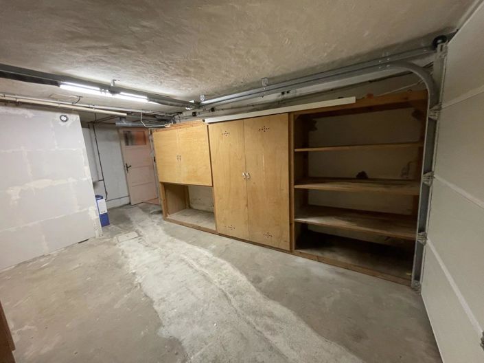 Image No.30-3 Bed House for sale