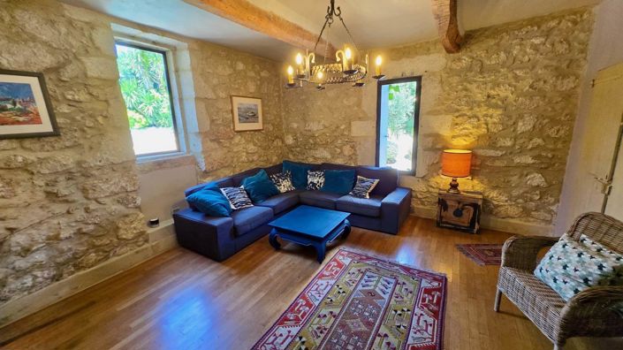 Image No.3-6 Bed House for sale