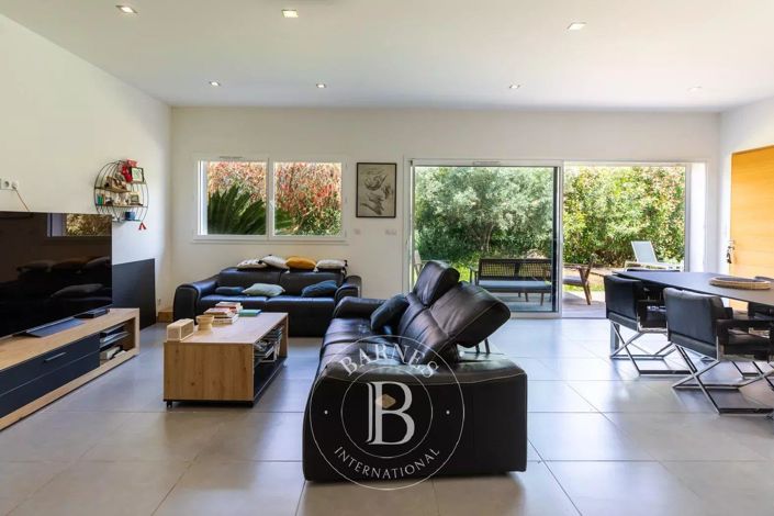 Image No.13-House for sale