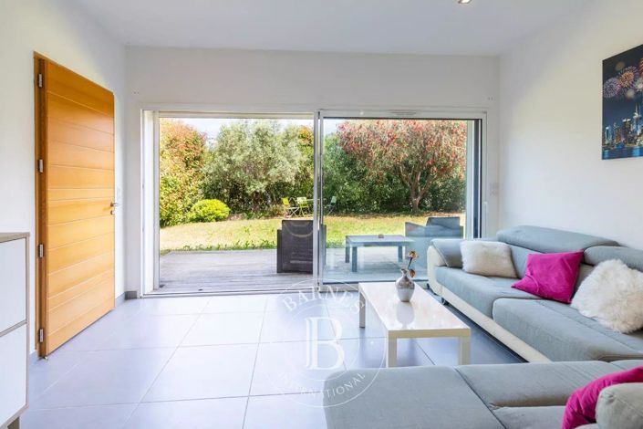 Image No.15-House for sale