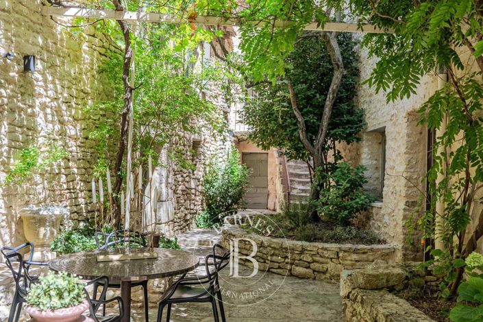 Image No.16-6 Bed House for sale